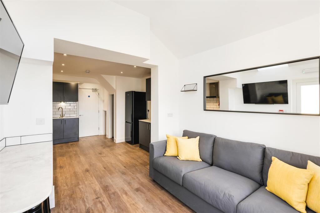 Additional image 40 of Orpen Gardens, Bristol