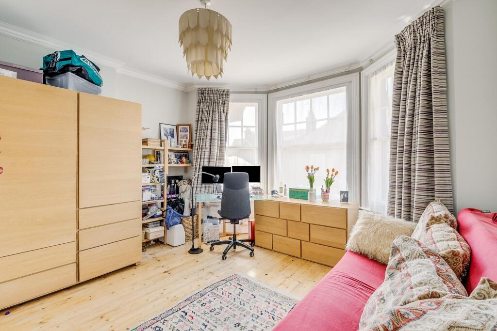 Additional image 7 of Hall Place Gardens, St Albans, AL1