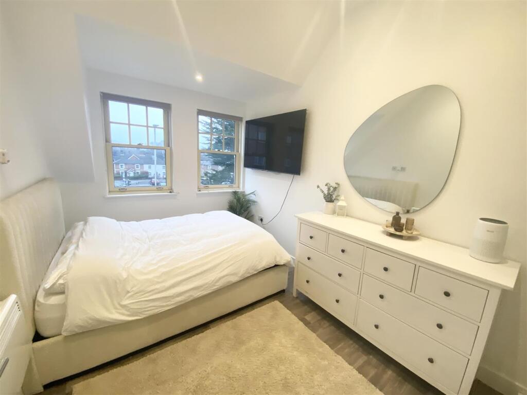 Additional image 6 of The Cross, 107 Commercial Road, Poole