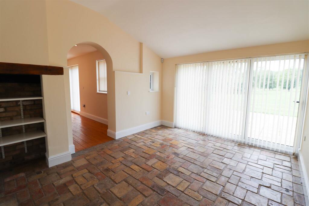 Additional image 6 of Lynn Road, Chettisham, Ely