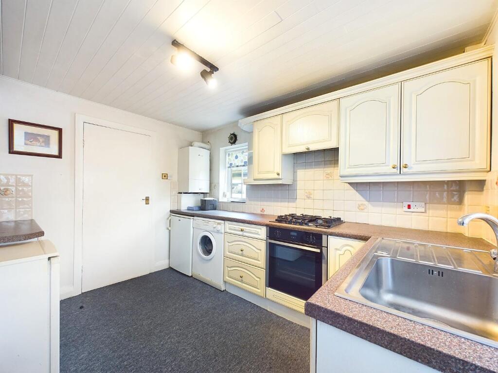 Additional image 4 of Warren Lane, Eldwick