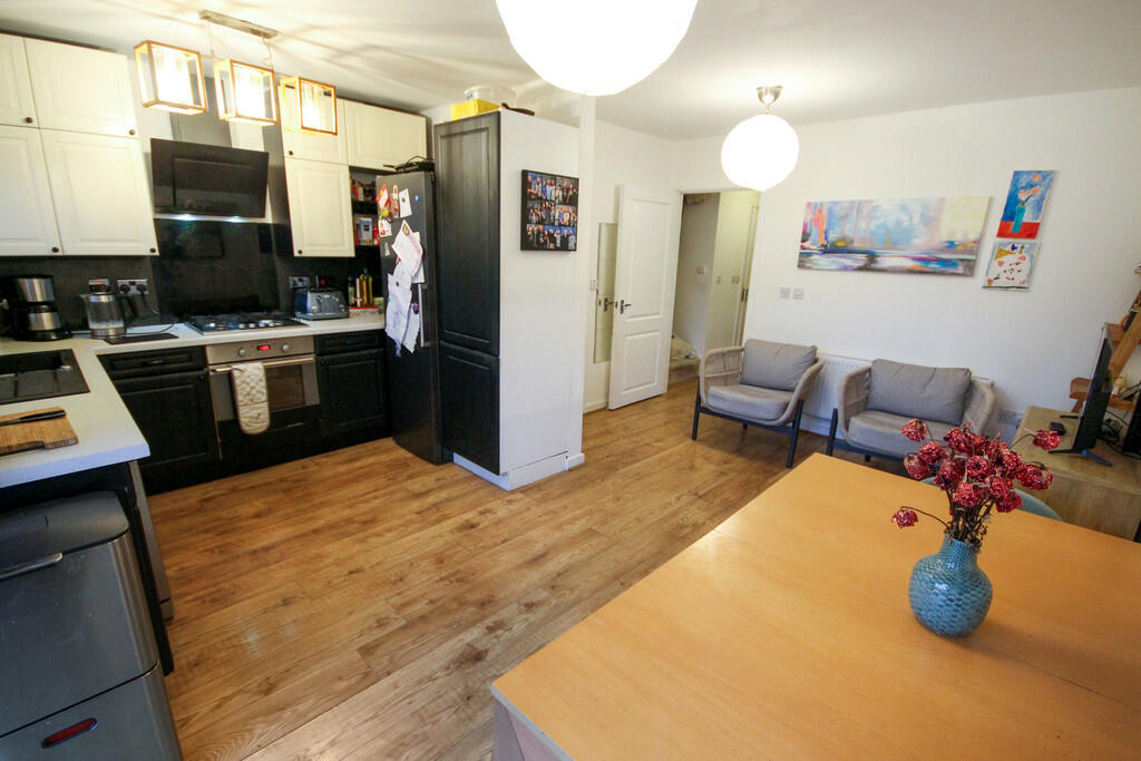 Additional image 3 of Chieftain Way