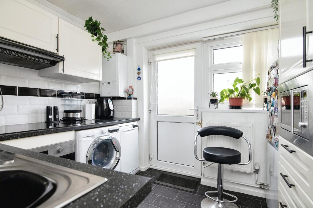 Additional image 8 of Awefields Crescent, Smethwick, B67