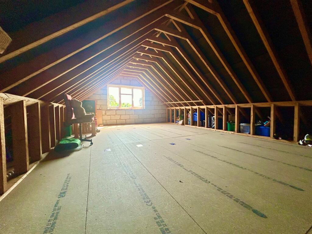 Additional image 15 of The Crescent, Bricket Wood, St. Albans