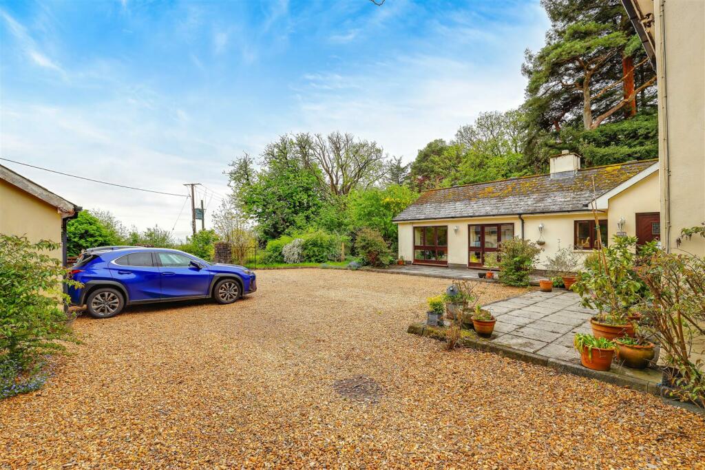 Additional image 33 of The Barn, Woodland Lane, Leckwith, Vale Of Glamorgan, CF11 8AS