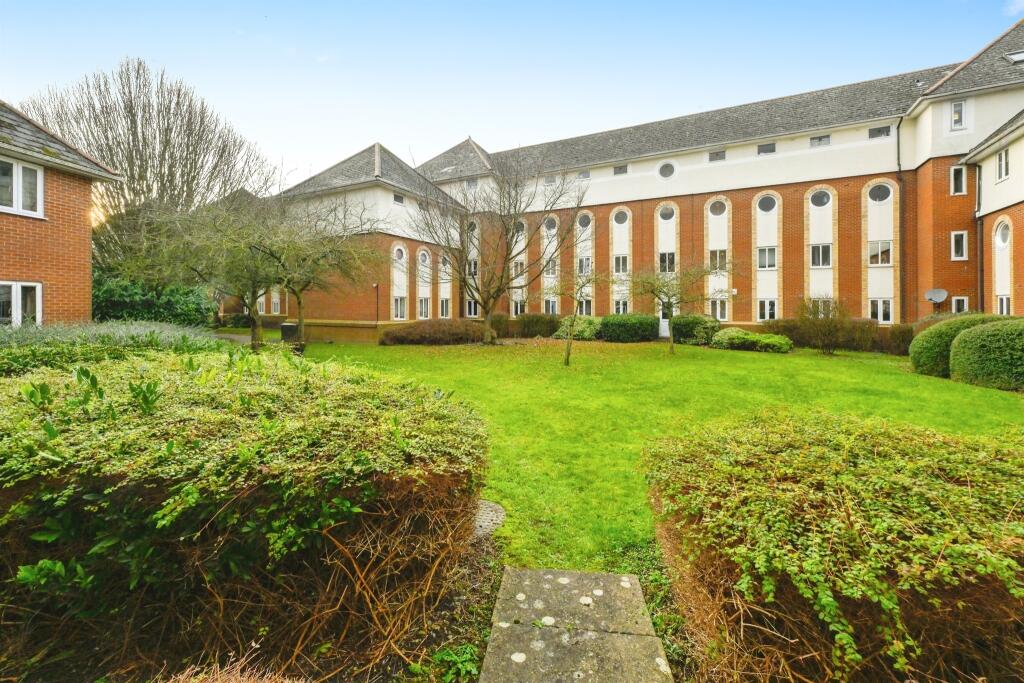 Additional image 12 of Walsingham Close, Hatfield