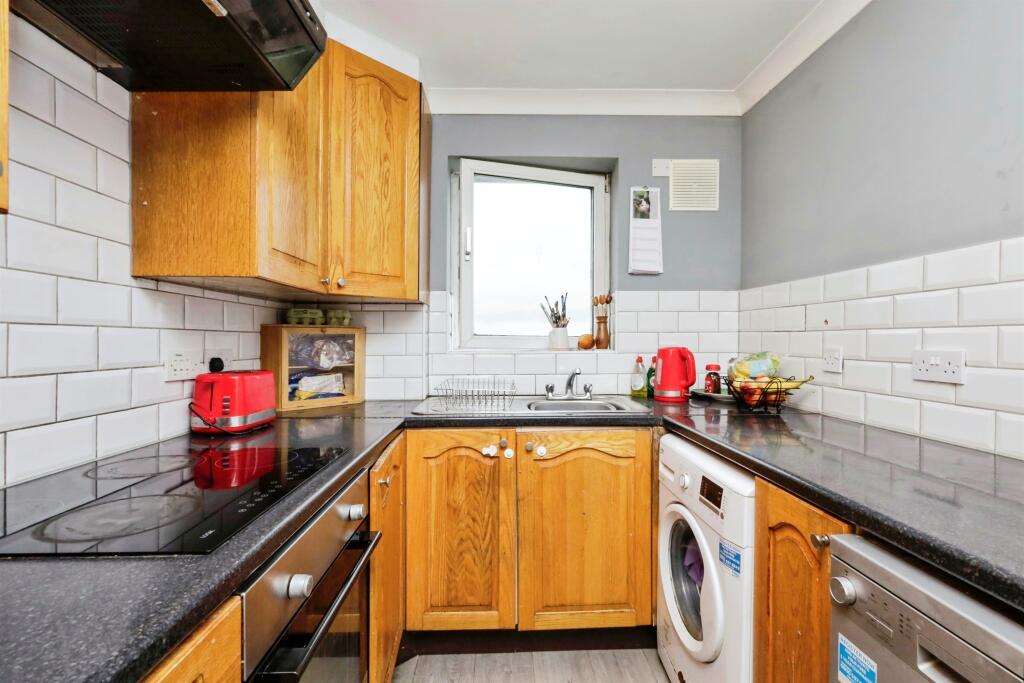 Additional image 15 of Carew Road, Eastbourne