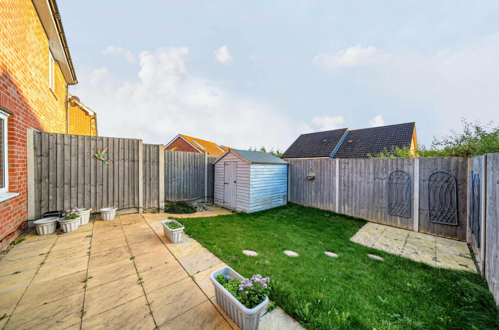 Additional image 18 of Howland Close, Saffron Walden, Essex, CB10