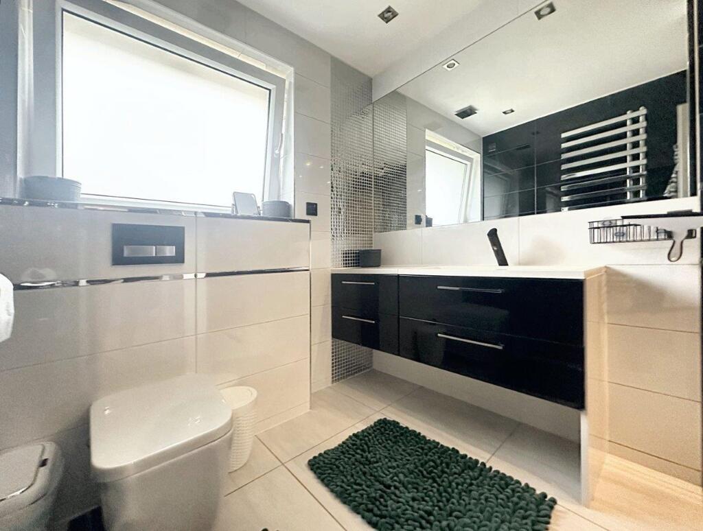 Additional image 21 of Sutton Avenue, Peacehaven, BN10 7NY