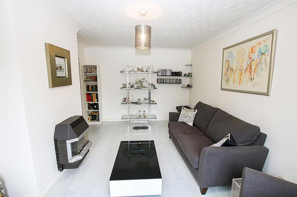 Additional image 5 of Elliott Close, Newmarket