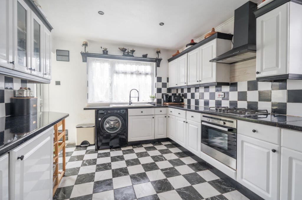 Additional image 15 of Vernon Avenue, Peacehaven, East Sussex