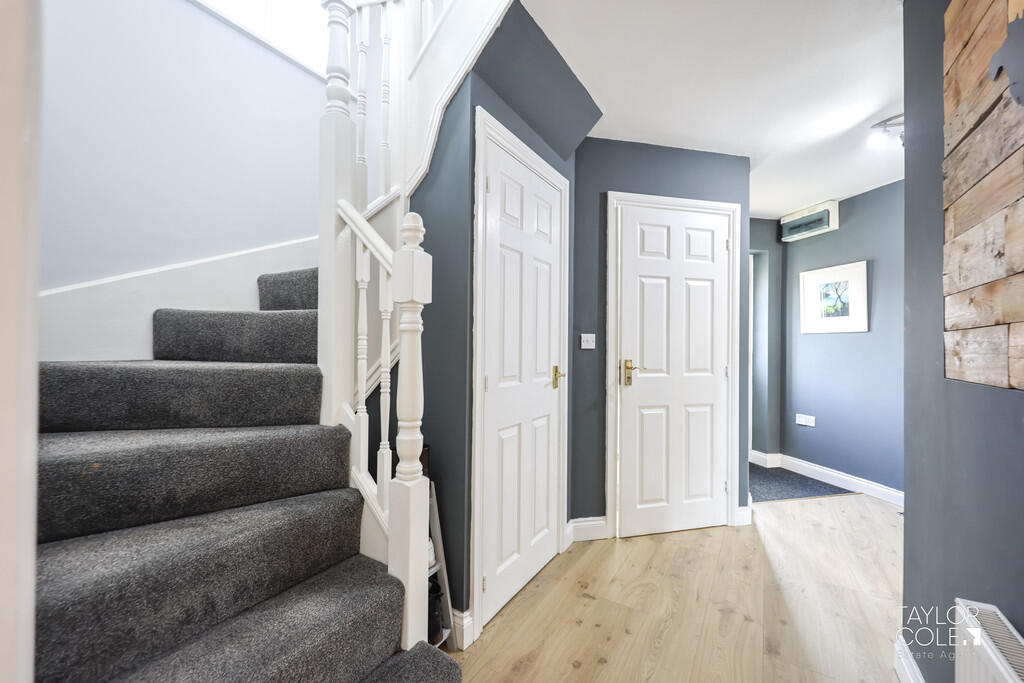 Additional image 7 of School Walk, Tamworth