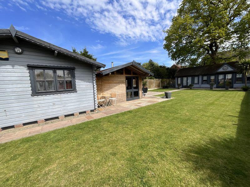 Additional image 19 of CHRISTCHURCH