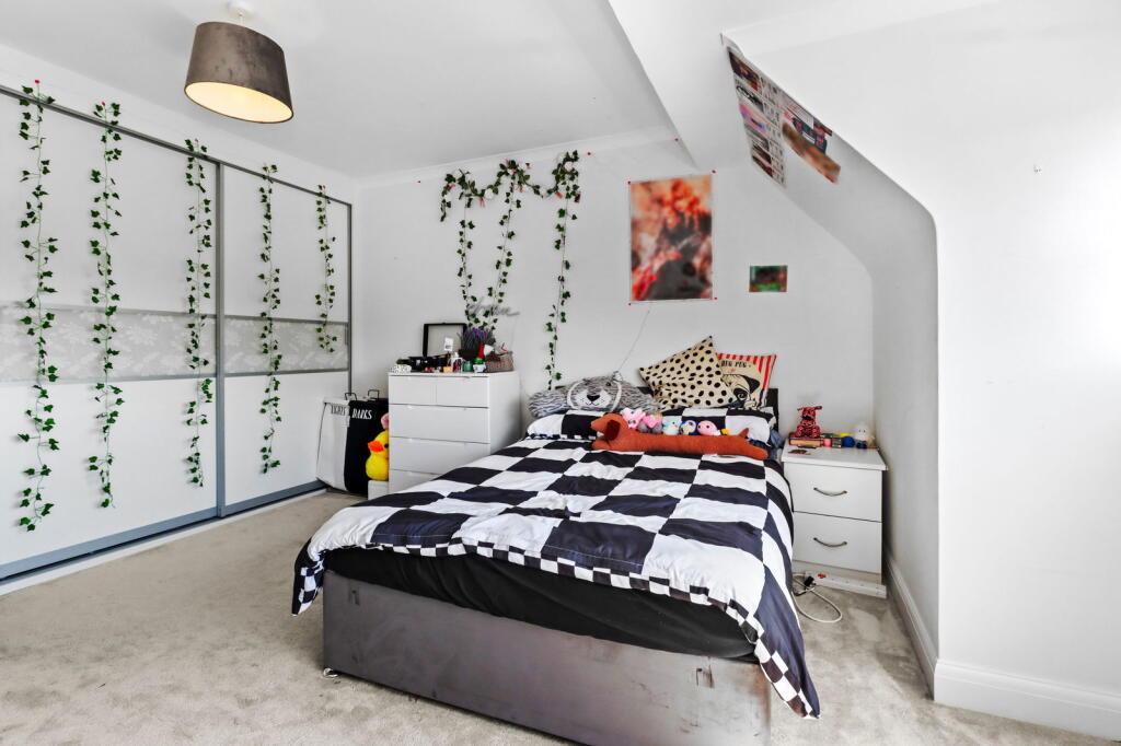 Additional image 26 of Stuart Avenue, Eastbourne, BN21 1UR