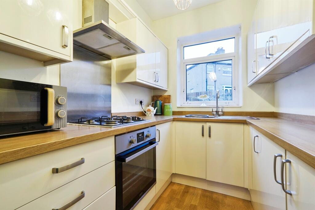 Additional image 6 of Lindisfarne Road, Shipley