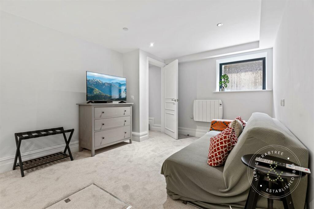 Additional image 21 of Kestral Mews, Cathedral Road, Pontcanna