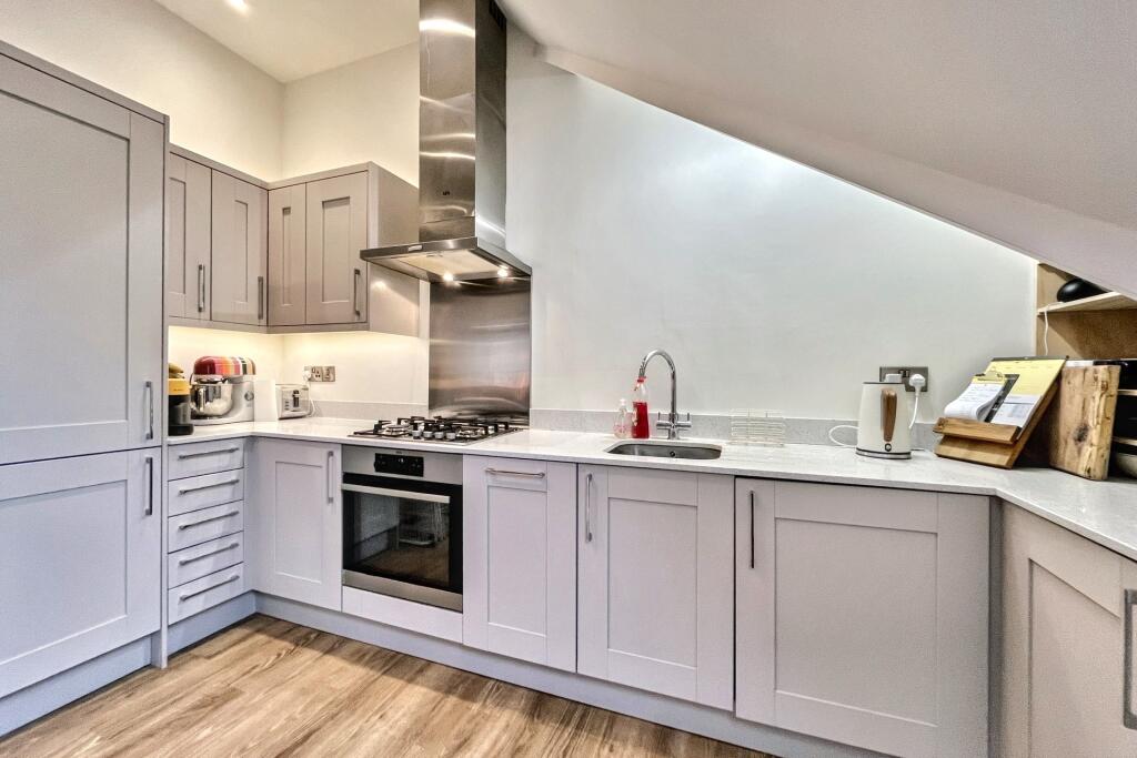 Additional image 11 of Broadstone