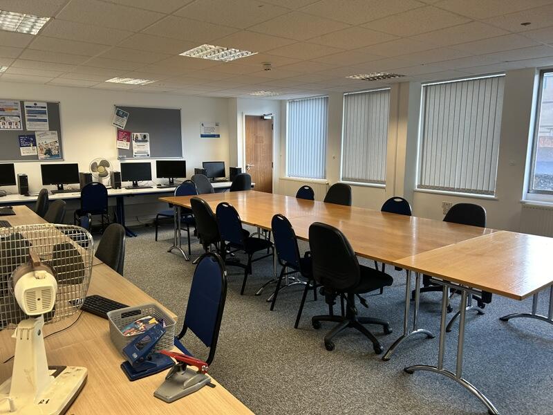 Additional image 9 of Dolphin House, Hendford, Yeovil, Somerset, BA20 1TQ