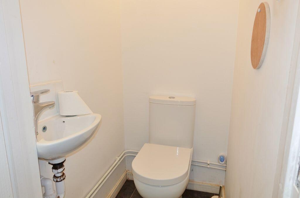 Additional image 6 of Field Terrace Road, Newmarket - ROOM with utilities included!