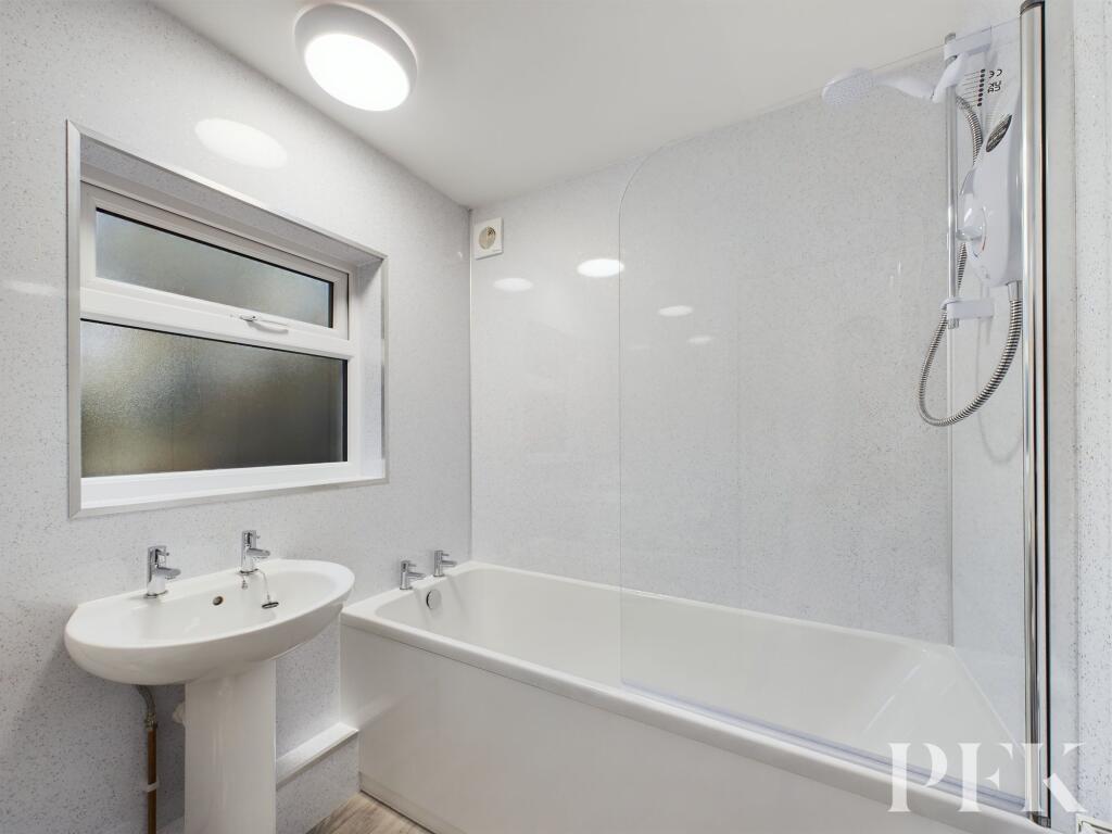 Additional image 7 of Boot, Holmrook, CA19