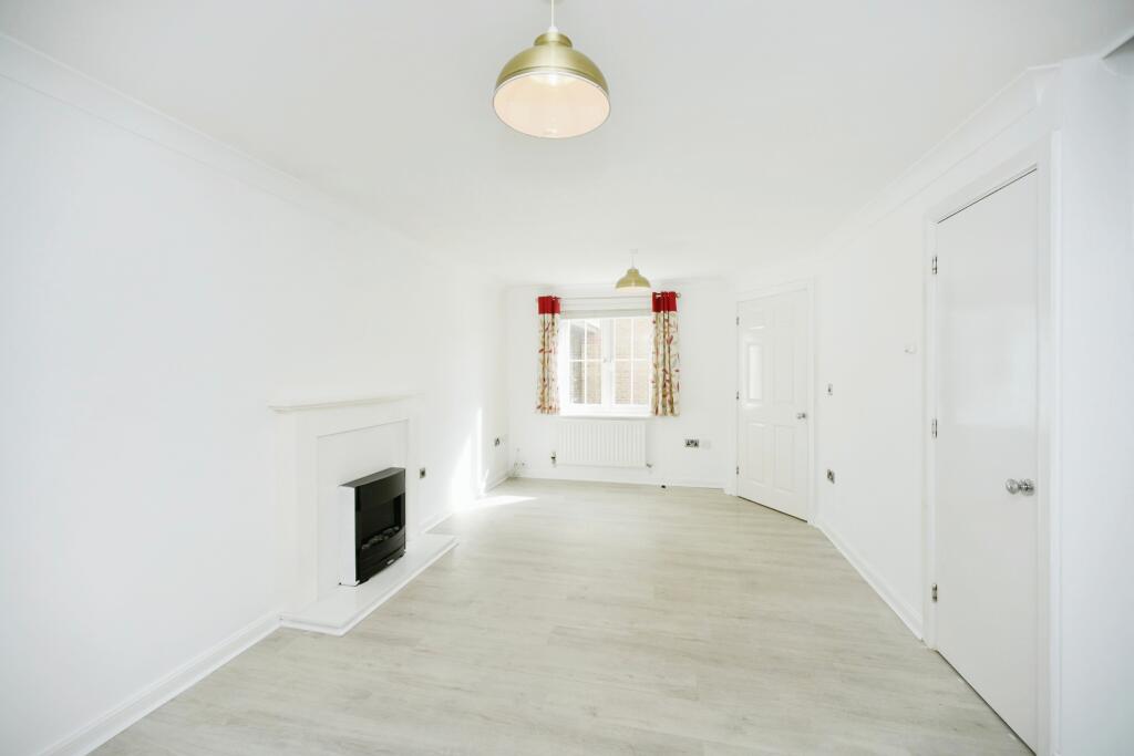 Additional image 14 of Roundhouse Crescent, Peacehaven, East Sussex, BN10