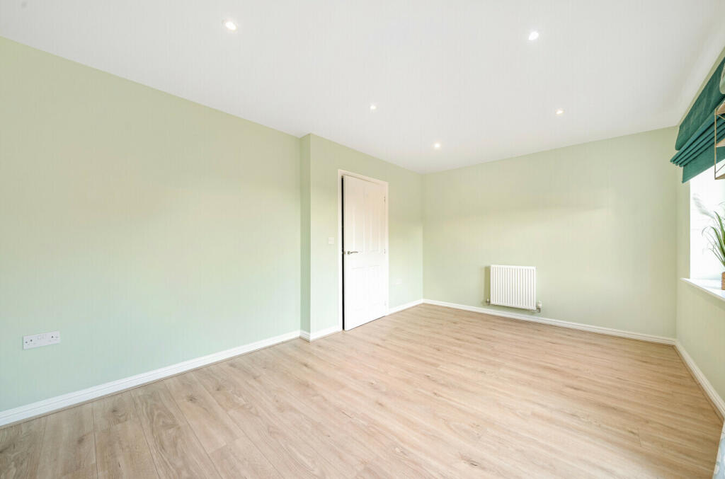 Additional image 7 of Howland Close, Saffron Walden, Essex, CB10