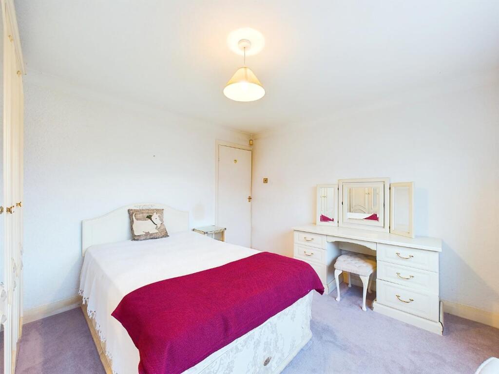 Additional image 9 of Warren Lane, Eldwick