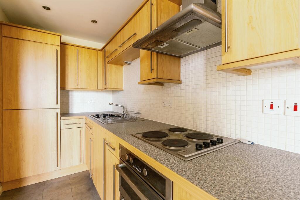 Additional image 5 of High Street, Great Cambourne, Cambridge