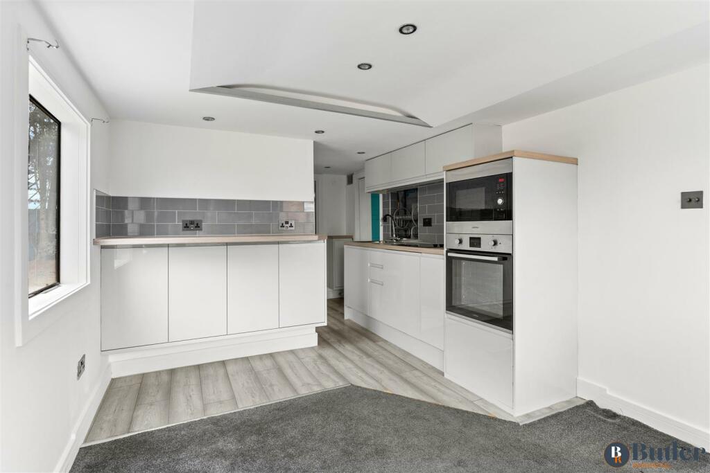 Additional image 97 of Meadow Green End, Green End, Landbeach