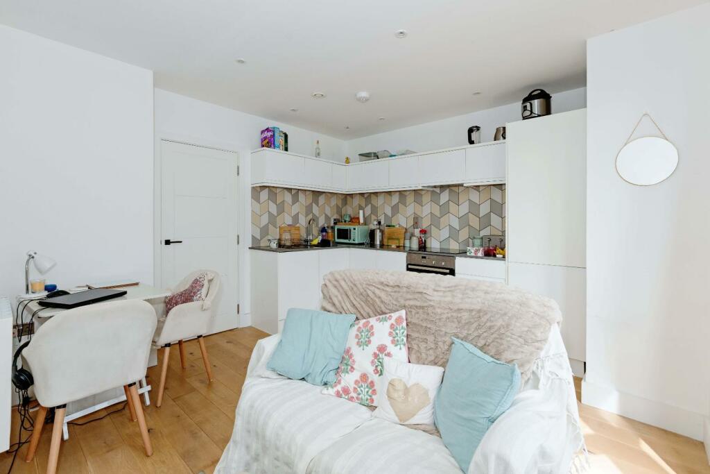 Additional image 5 of Russell Mews, Brighton