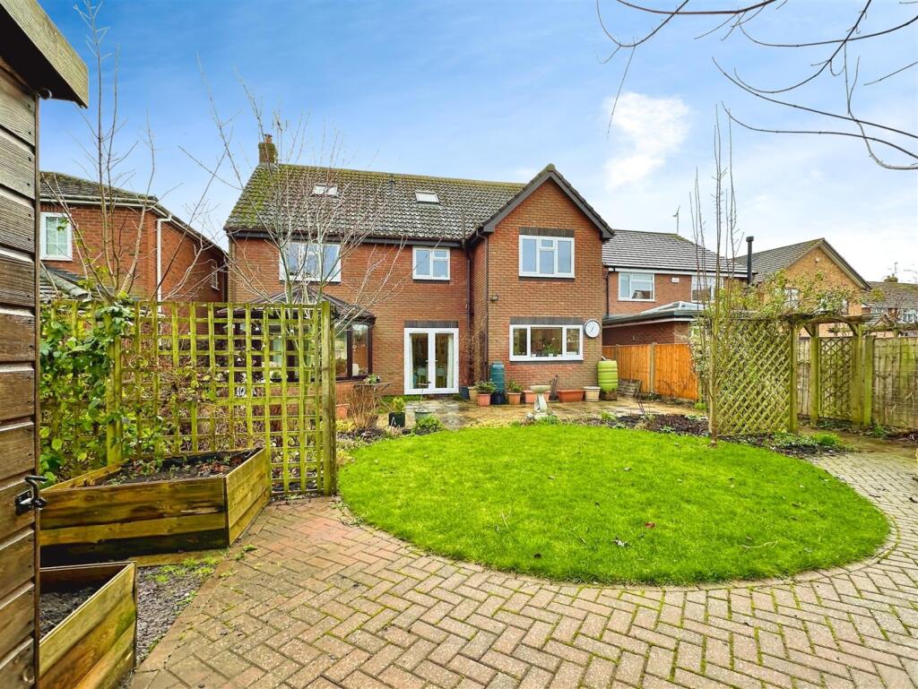 Additional image 33 of Holt Gardens, Studley