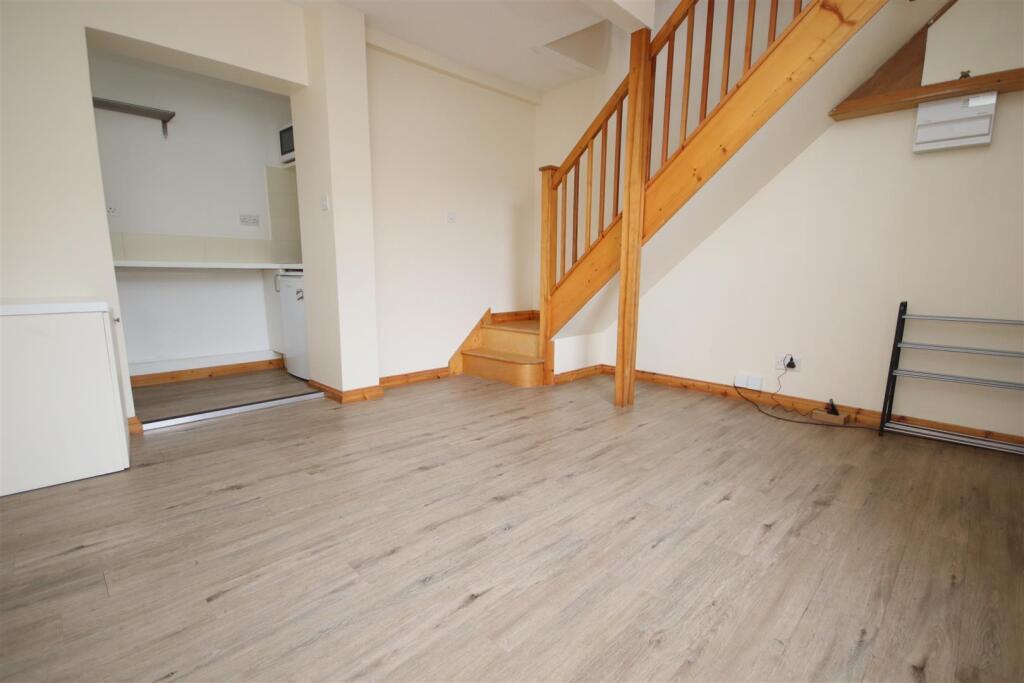 Additional image 3 of Grafton Street, Cambridge