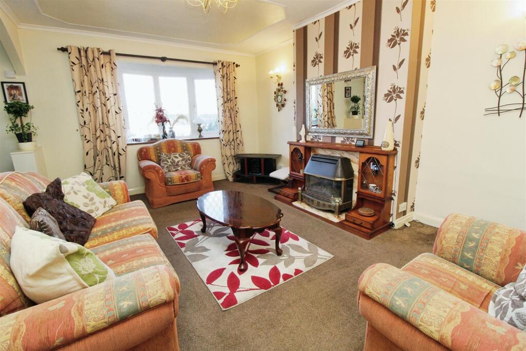 Additional image 4 of Gregory Crescent, Bradford, BD7 4PG