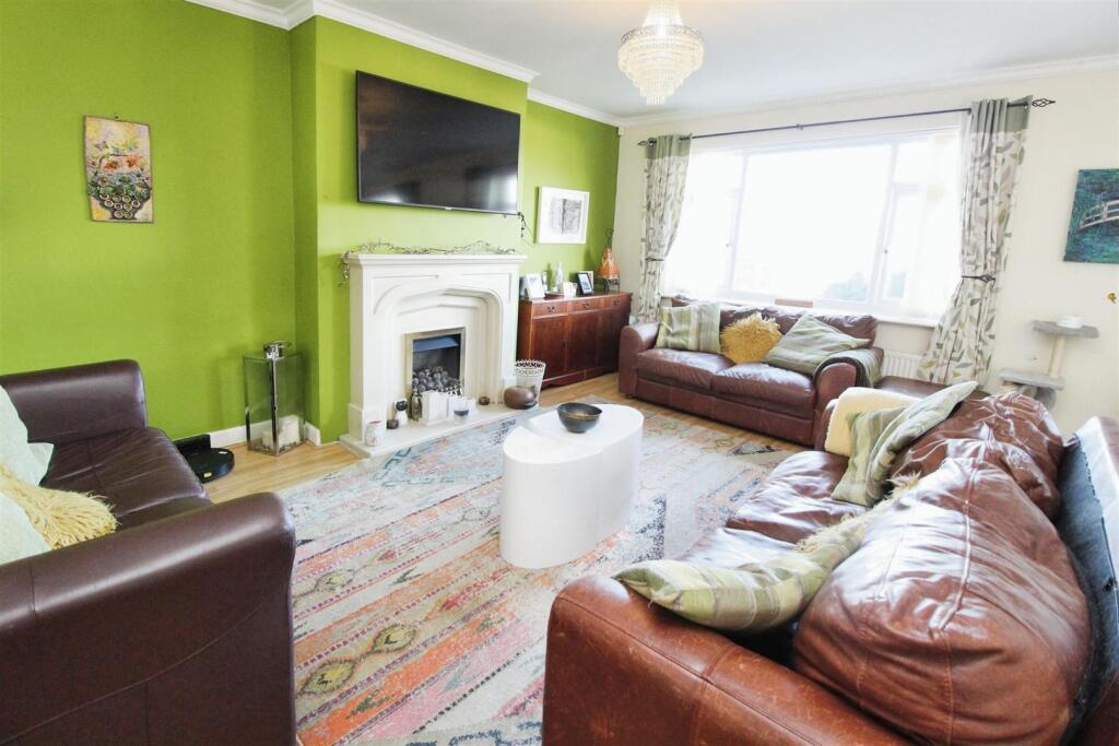 Additional image 2 of Gregory Crescent, Bradford, BD7 4PG