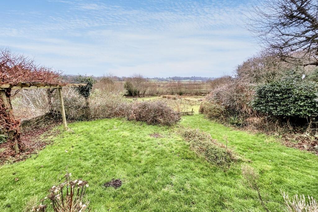 Additional image 9 of Carey