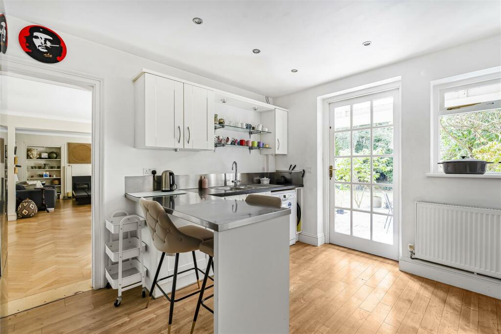 Additional image 12 of Barton Road, Cambridge