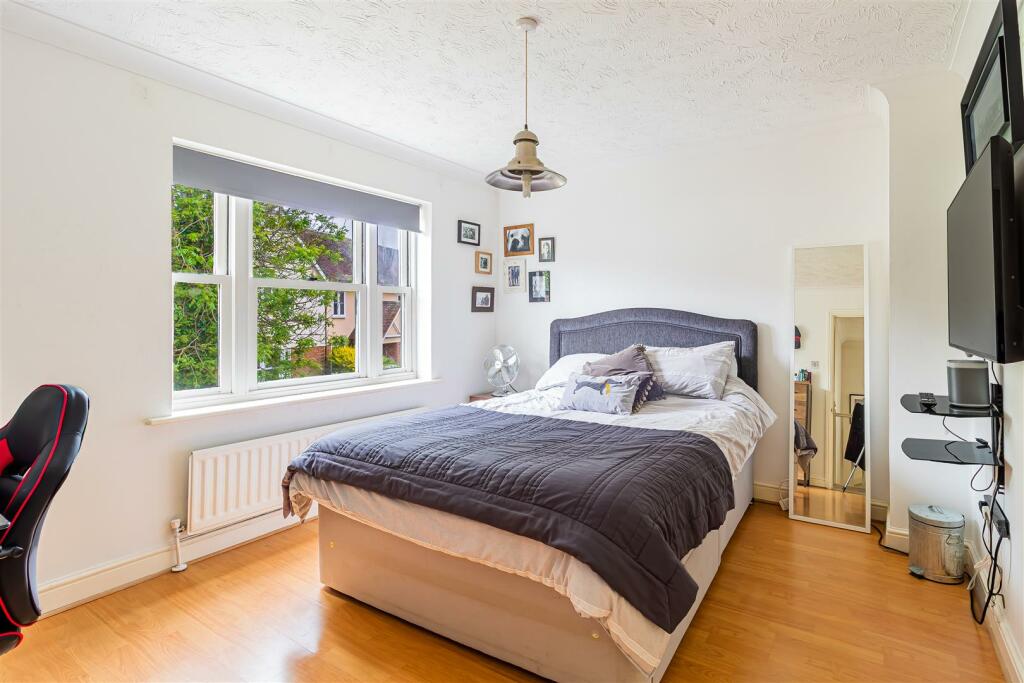 Additional image 10 of Lion Meadow, Steeple Bumpstead