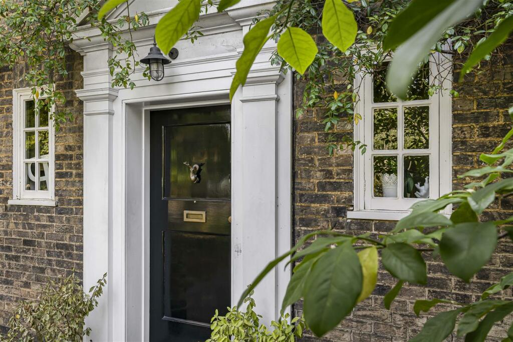 Additional image 39 of Barton Road, Cambridge