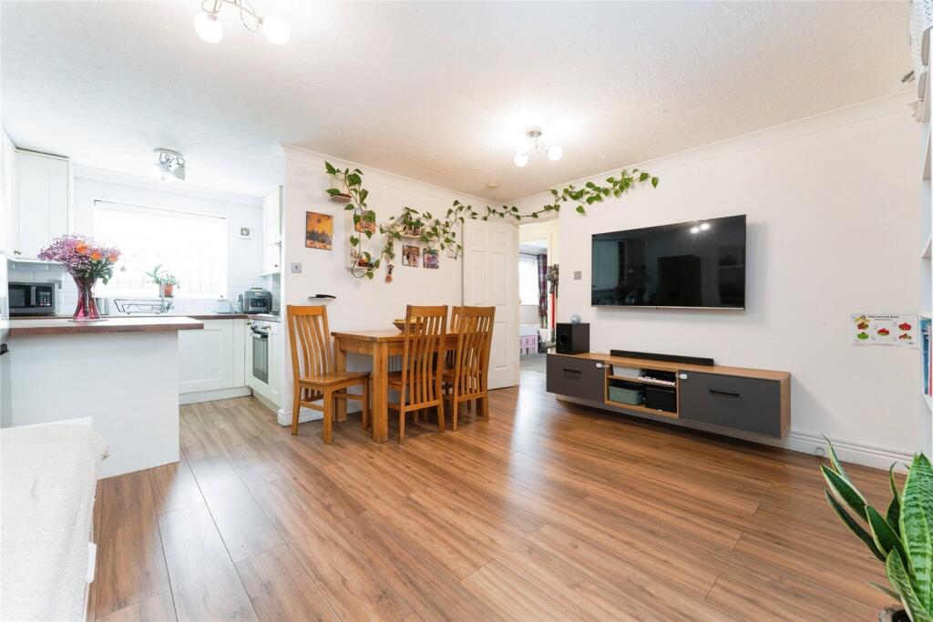 Additional image 19 of Humphries Way, Milton, Cambridge, Cambridgeshire, CB24