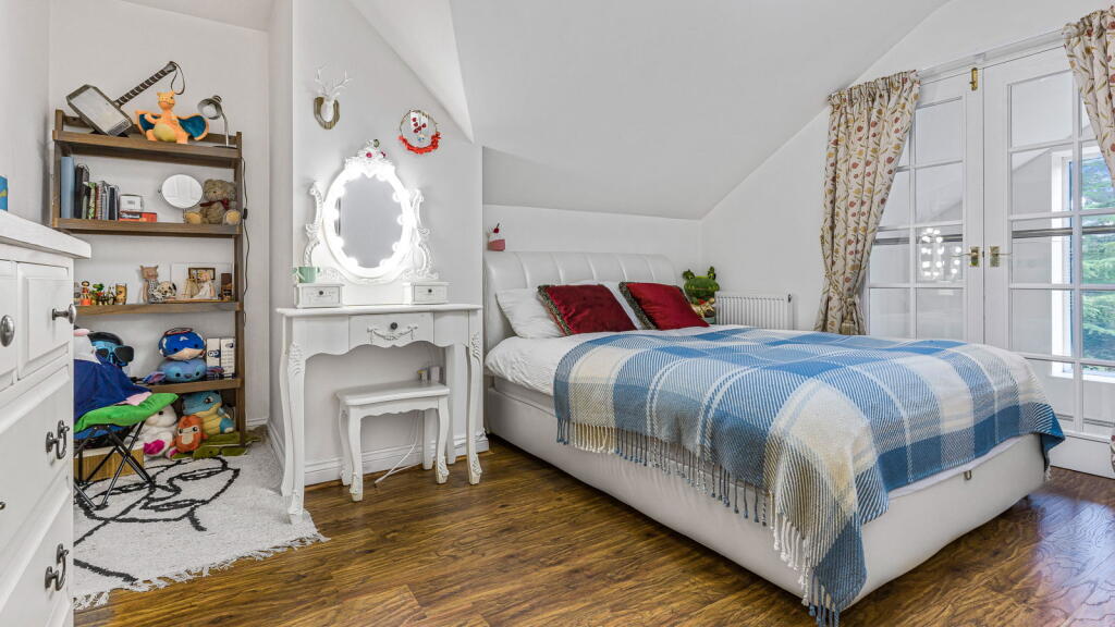 Additional image 33 of Monastery Drive, Solihull, B91 1DN