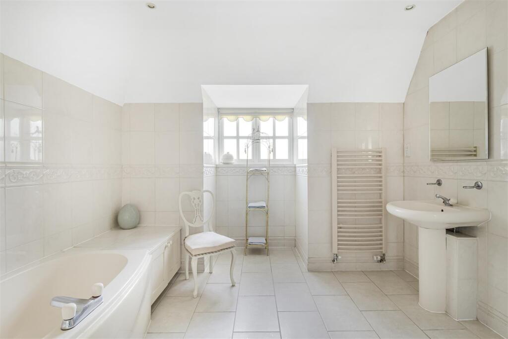 Additional image 35 of Snailwell Road, Newmarket