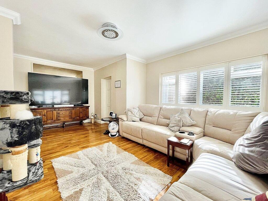 Additional image 24 of Central Avenue, Telscombe Cliffs, BN10 7NB