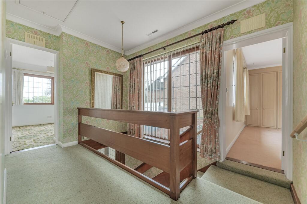 Additional image 14 of Kinnaird Avenue, Bromley, BR1