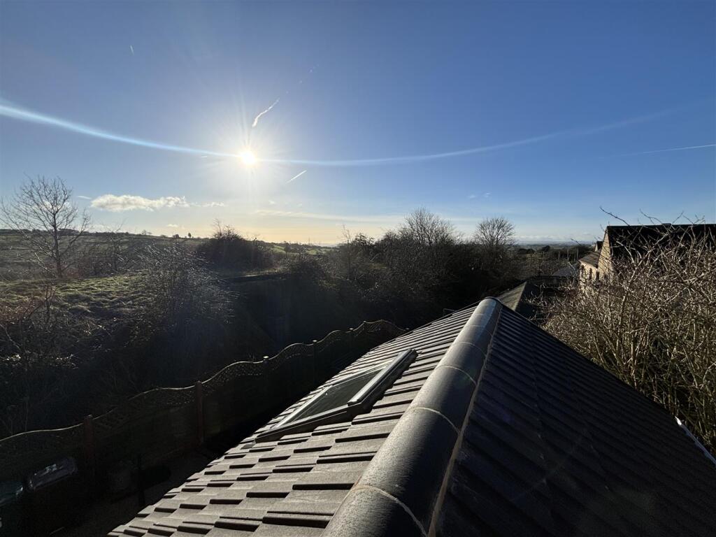 Additional image 21 of Meadowcroft Rise, Bradford 4