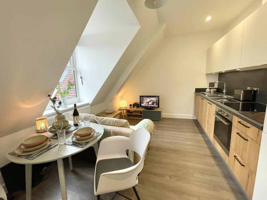 Additional image 8 of Royal House, Princes Gate, Homer Road, Solihull