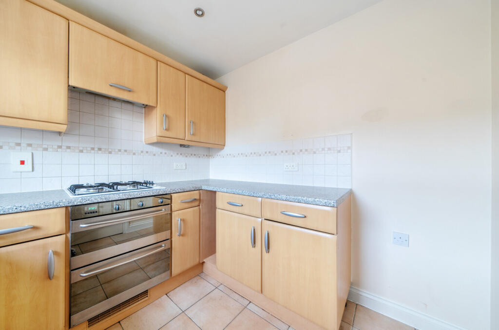 Additional image 12 of Sparkes Close, Bromley, BR2
