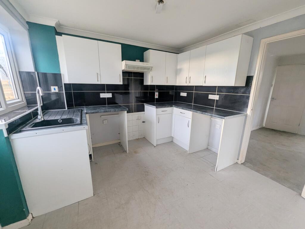 Additional image 4 of 20 Montrose Road, Yeovil, Somerset BA21 5PJ