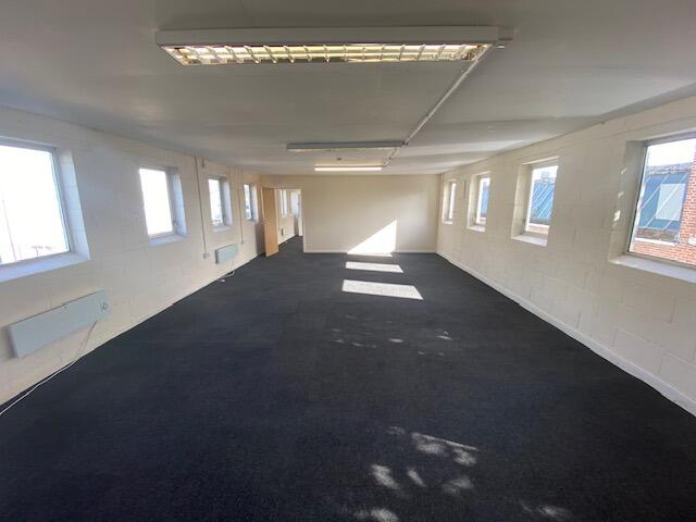 Additional image 3 of 3A Groveley Road, Christchurch, Dorset