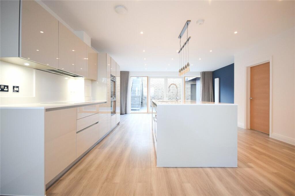 Additional image 2 of Pinnington Close, Trumpington, Cambridge, CB2