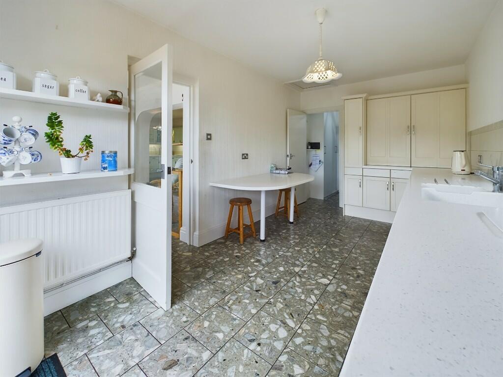 Additional image 11 of Heol Mabon, Rhiwbina, CF14